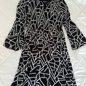 Ninety Black and White Abstract Long Sleeve Dress